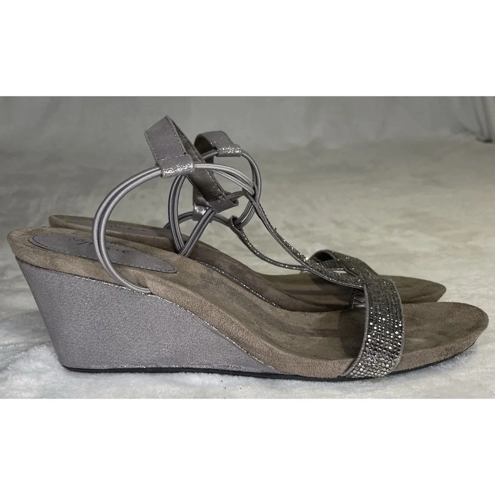 Style & Co Mulan 2 Embellished Evening Wedge Sandals Size 9W Silver Gray Sparkle